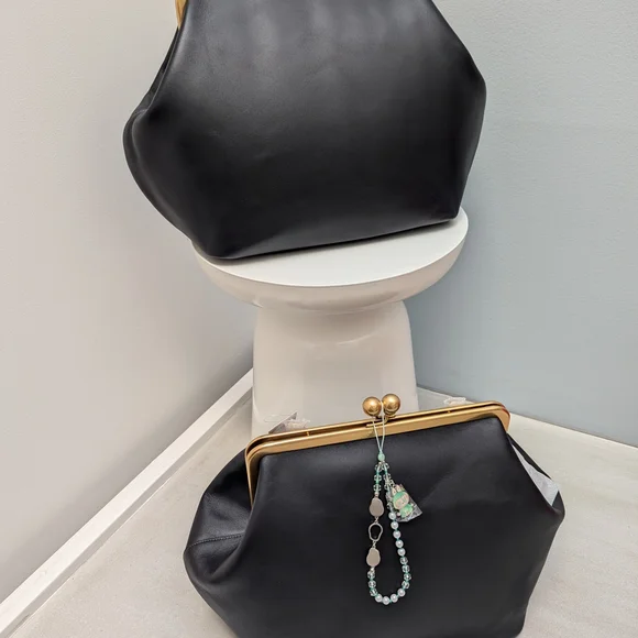 Coach Kisslock Frame In Black/Large (2 Of 2) - Picture 8 of 8